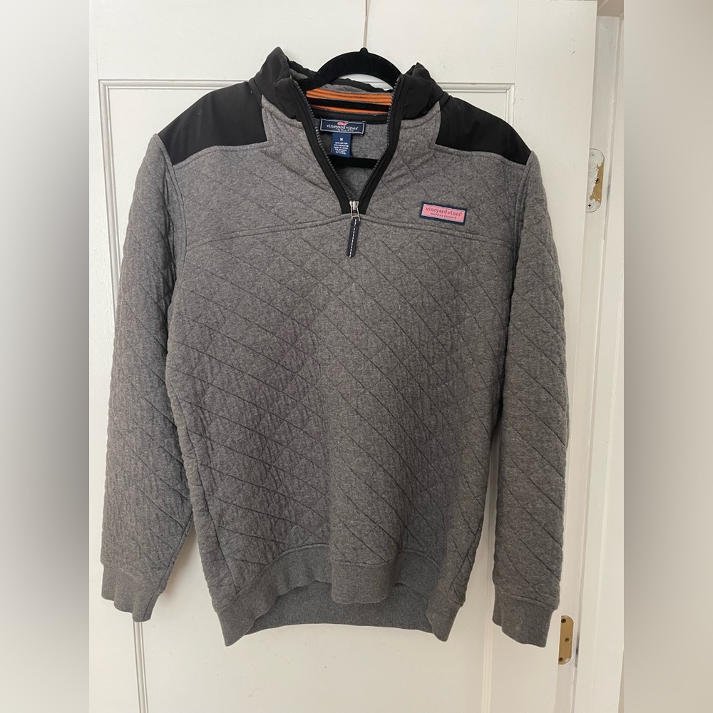 Vineyard Vines quarter-zip size medium